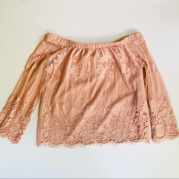 Pink Lace Off the Shoulder Top - Picture 4 of 8